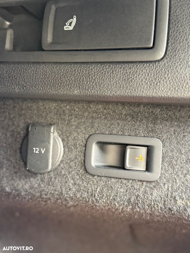 Volkswagen Passat 2.0 TDI DSG Highline - 19