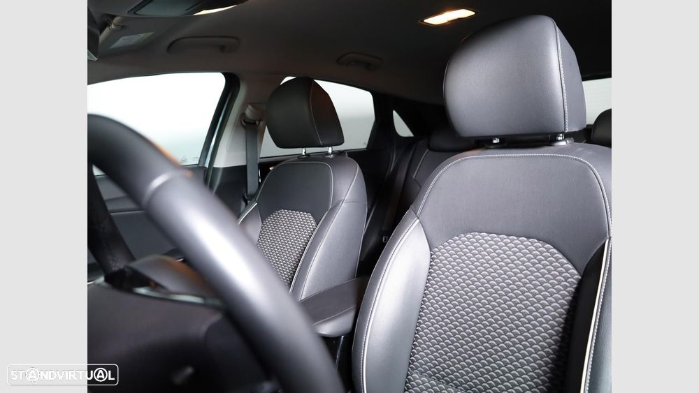 Kia Ceed 1.0 T-GDi Drive — fotografia 8