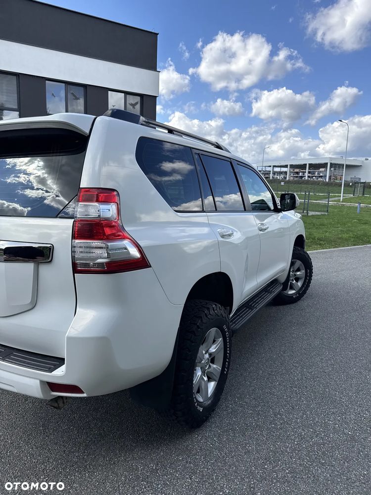 Toyota Land Cruiser LC 2.8 D-4D Prado - 25