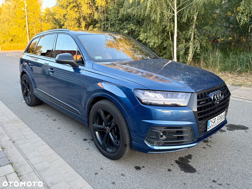 Audi Q7 - 1