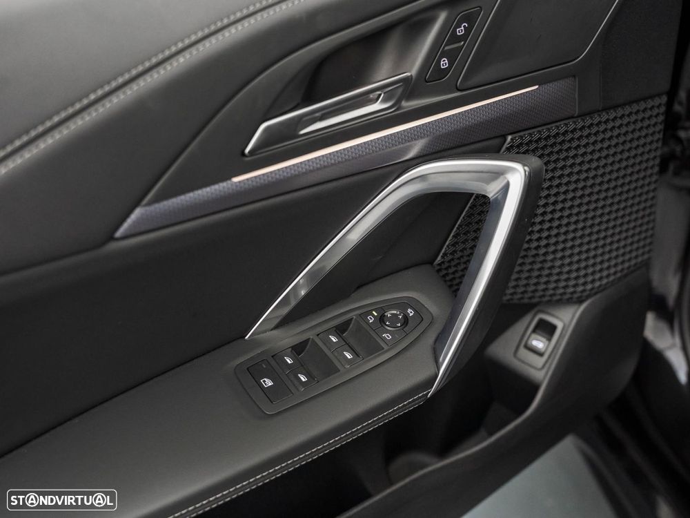 BMW iX1 eDrive20 Pack Desportivo M - 18