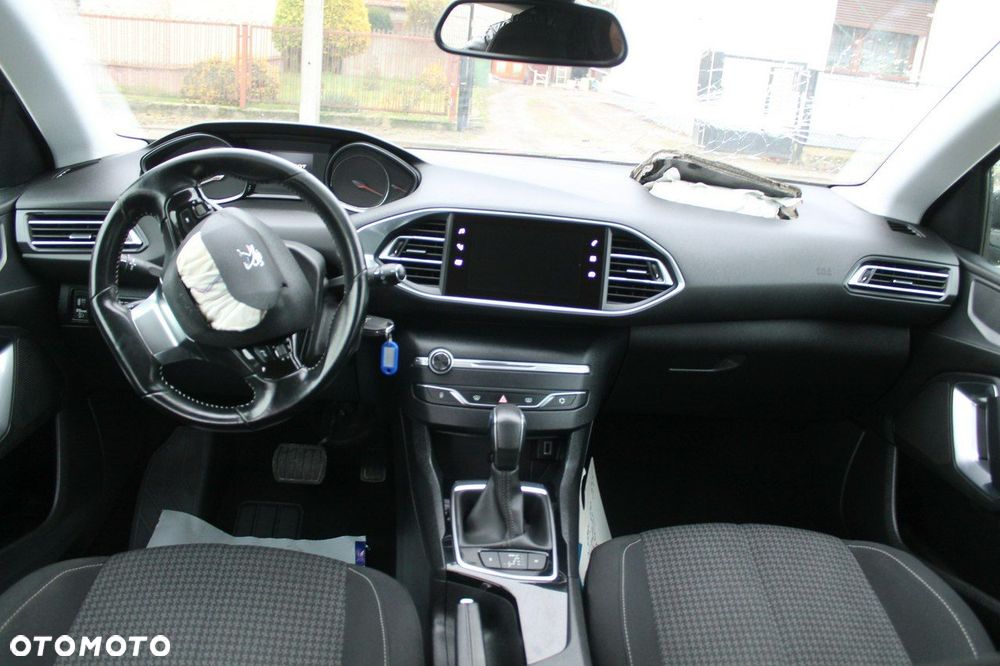 Peugeot 308 - 11