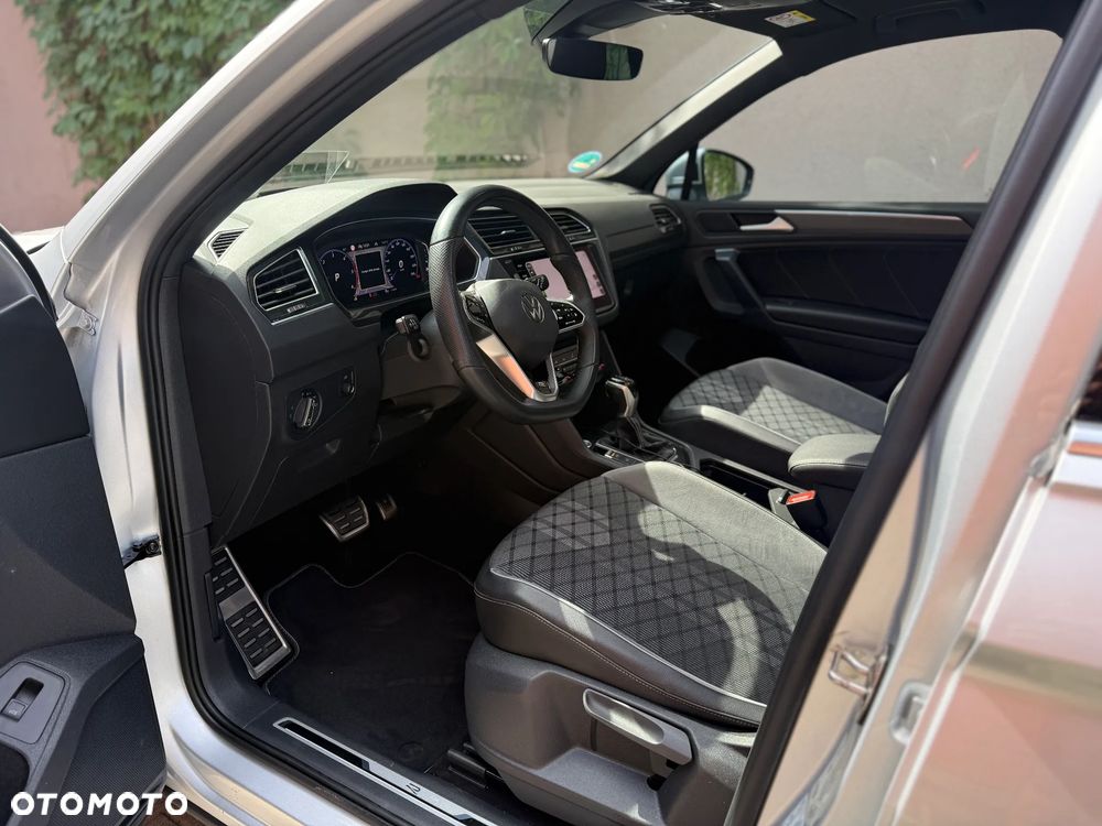 Volkswagen Tiguan 2.0 TDI SCR 4Mot R-Line DSG - 9