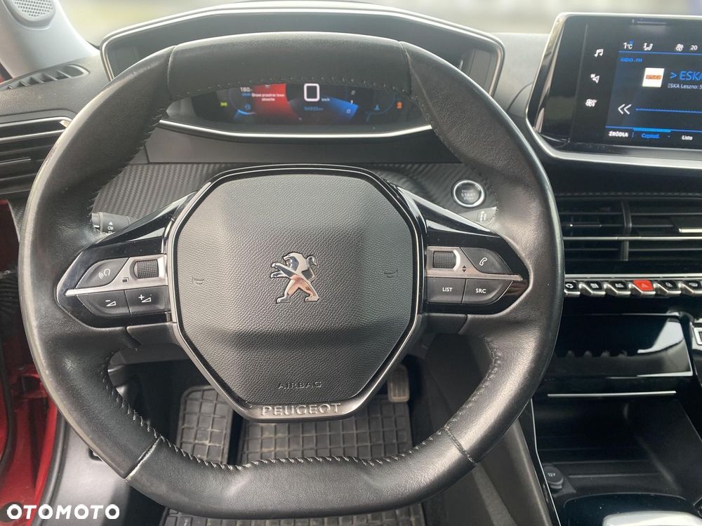 Peugeot 2008 1.2 PureTech GT Line S&S - 17