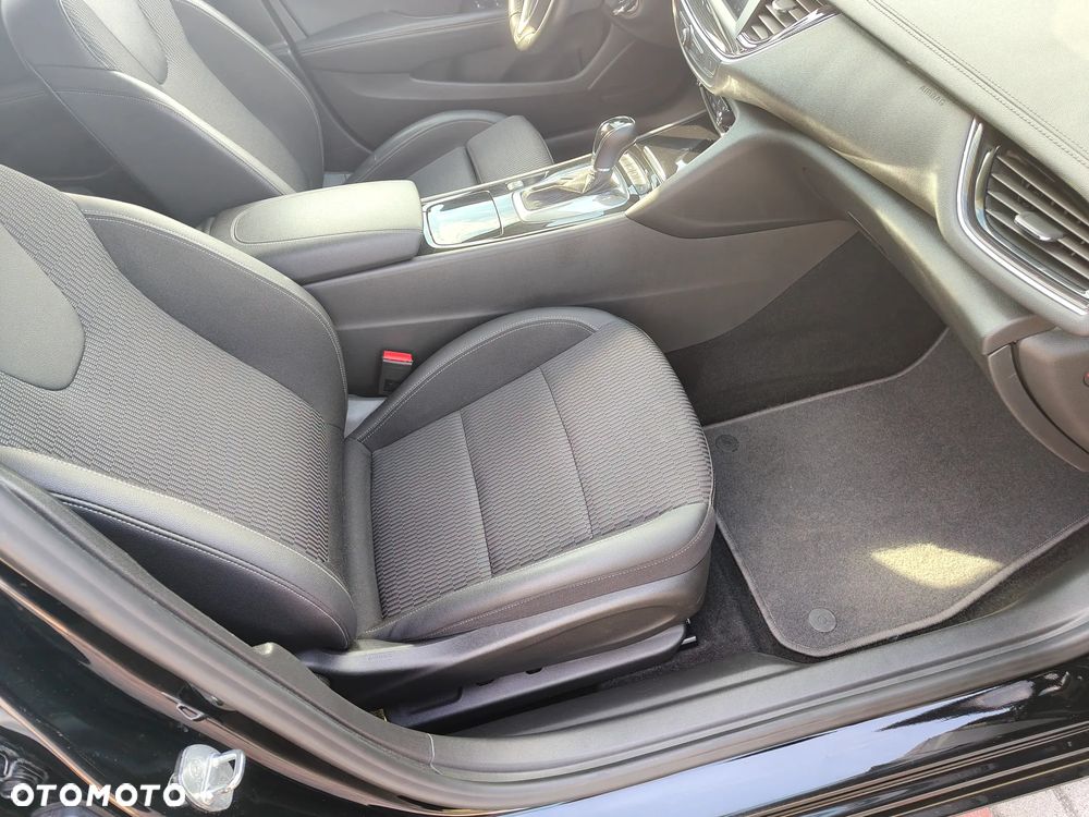 Opel Insignia 1.5 T Innovation S&S - 13