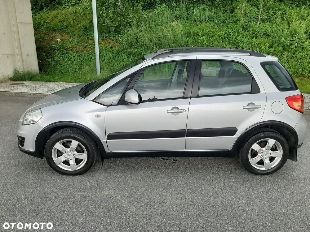 Suzuki SX4 1.6 Comfort Plus 4WD - 5