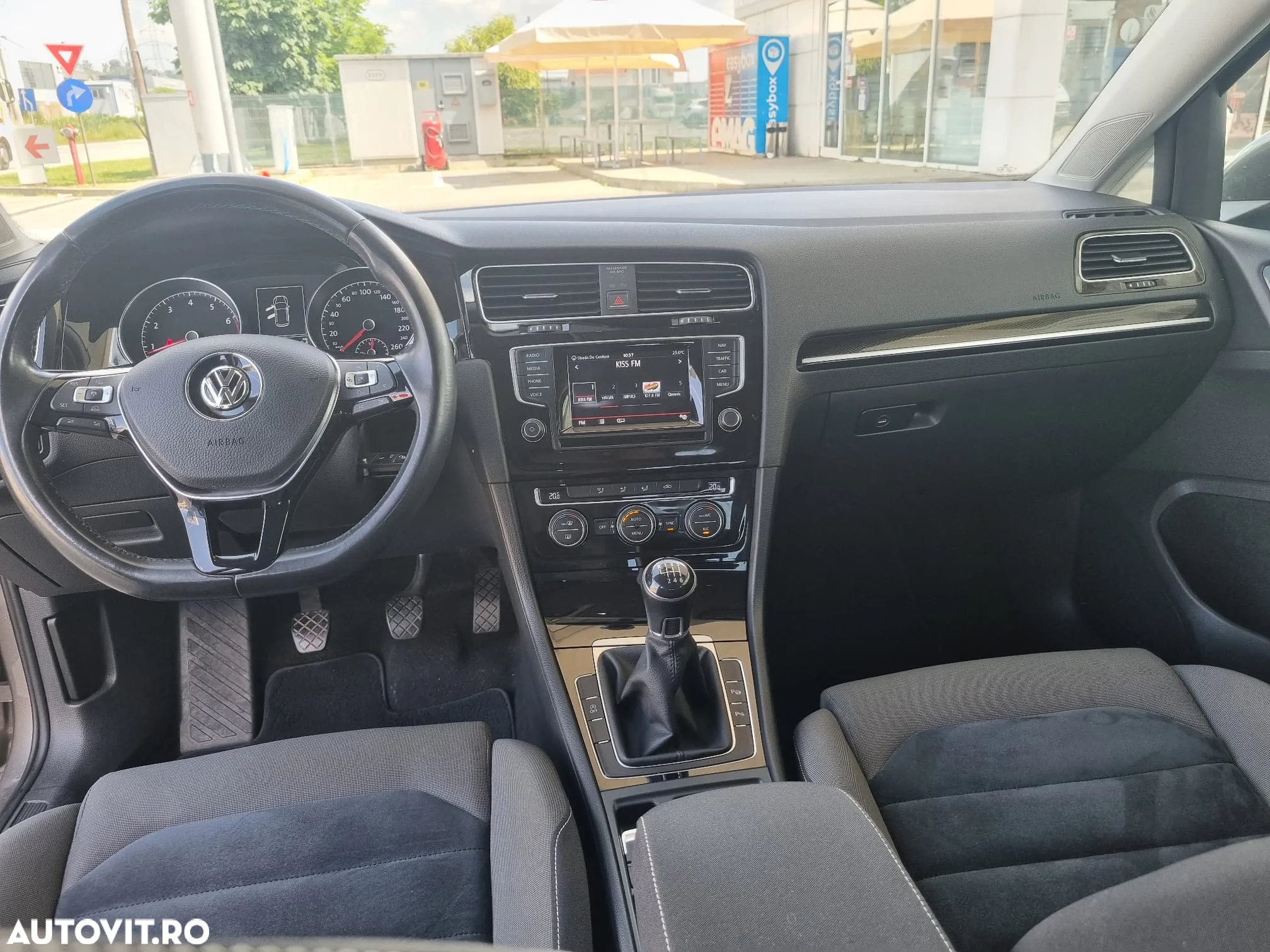 Volkswagen Golf 1.2 TSI BMT Highline - 8