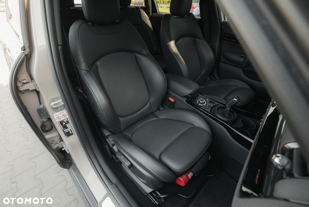 MINI Clubman Cooper S - 16