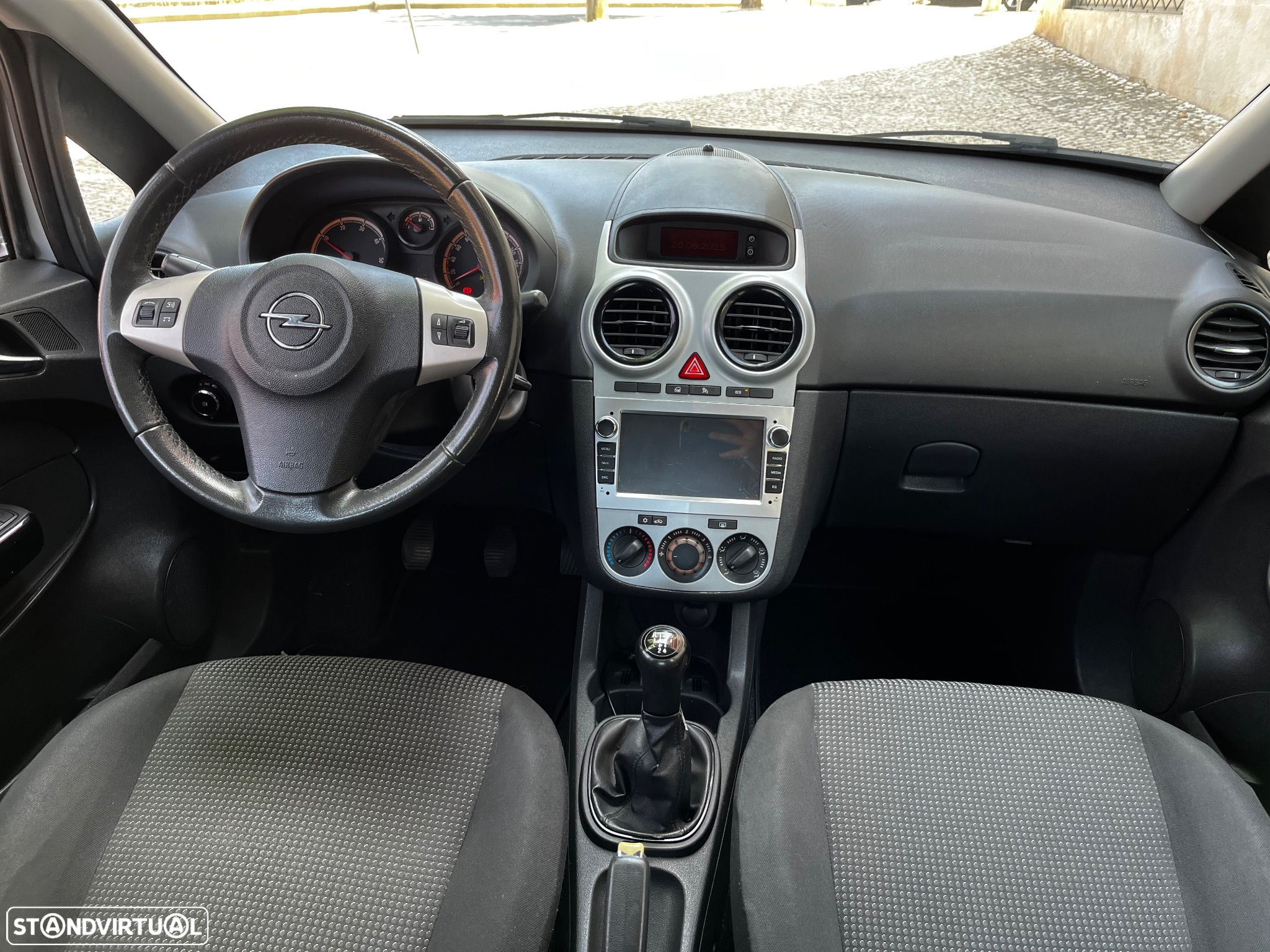 Opel Corsa 1.3 CDTi Enjoy EcoFLEX - 6