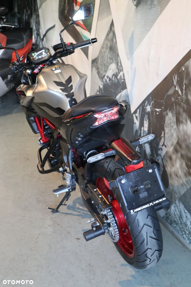 Kawasaki Z 650 - 11
