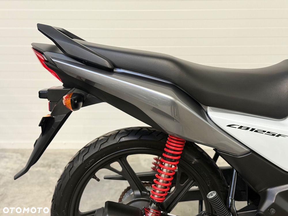 Honda CB - 16