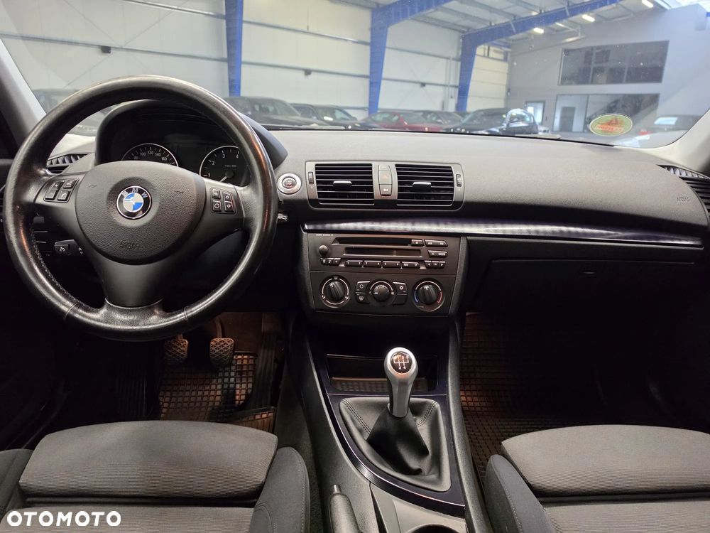 BMW Seria 1 118i - 31