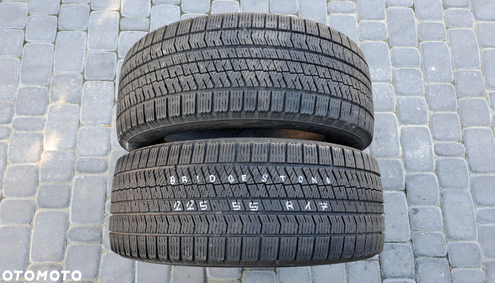 Opony zimowe Bridgestone Blizzak Ice 225/55 R17 - 1