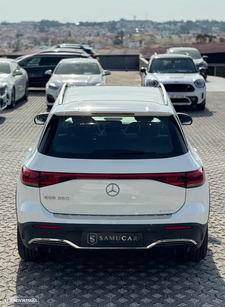 Mercedes-Benz EQB 250+ AMG Line - 19