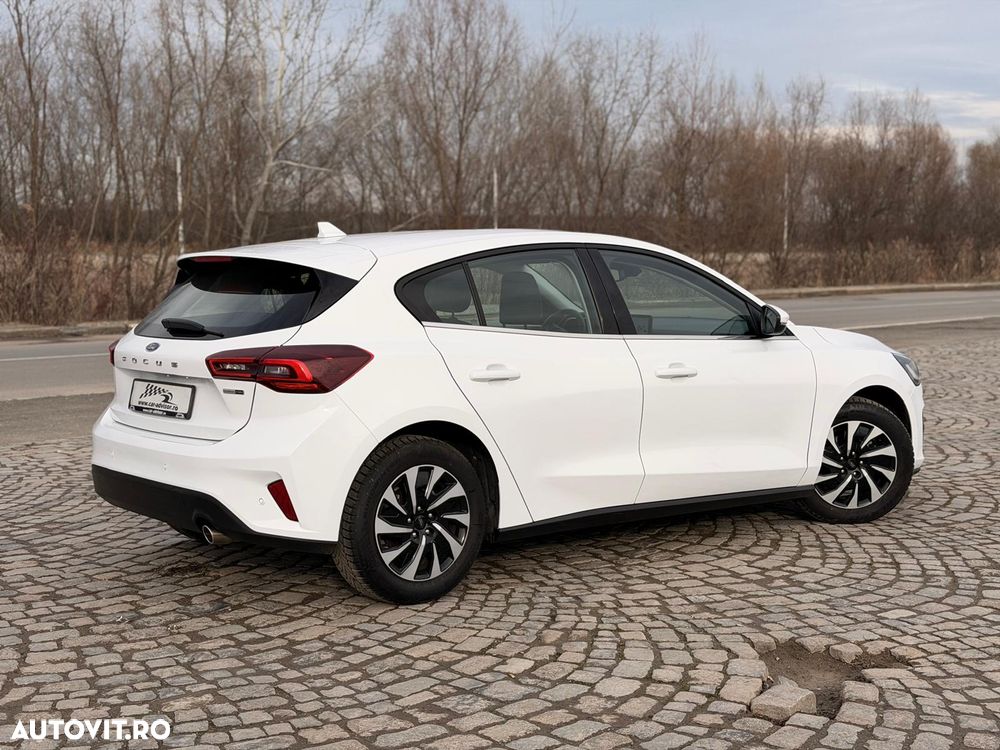 Ford Focus 1.0 EcoBoost MHEV Titanium X - 3