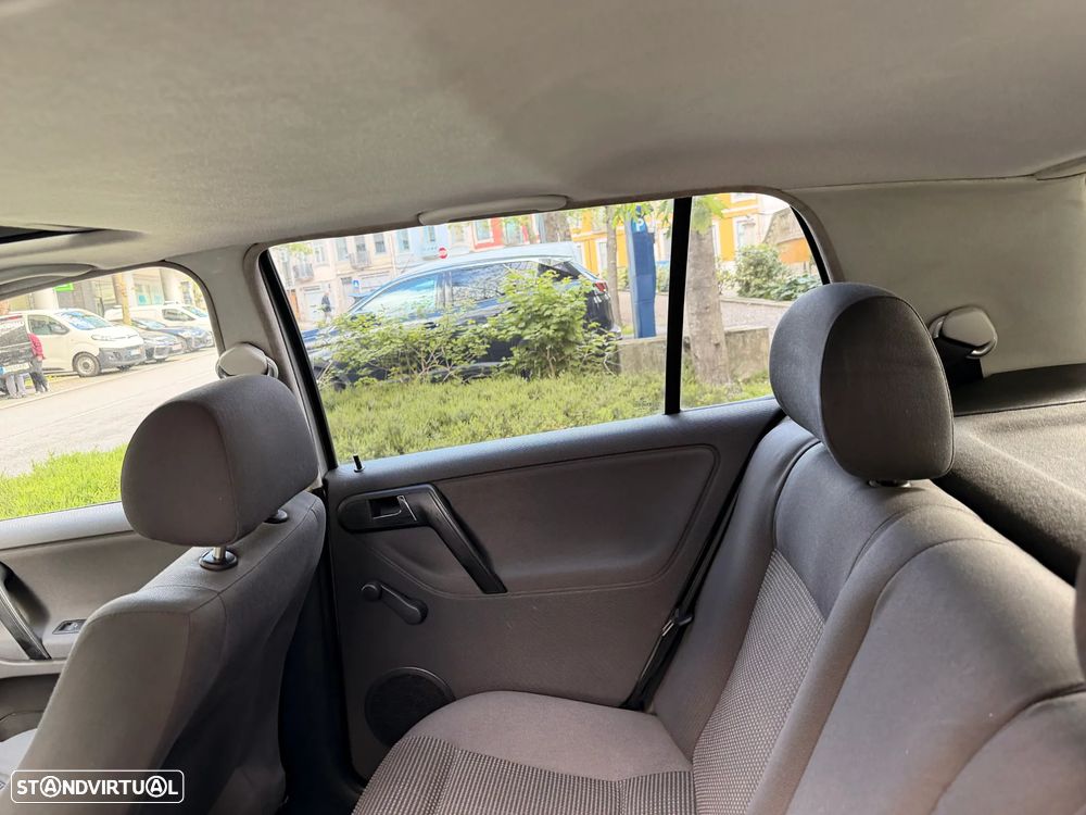 VW Polo Classic 1.6 Confl TA+AC - 18