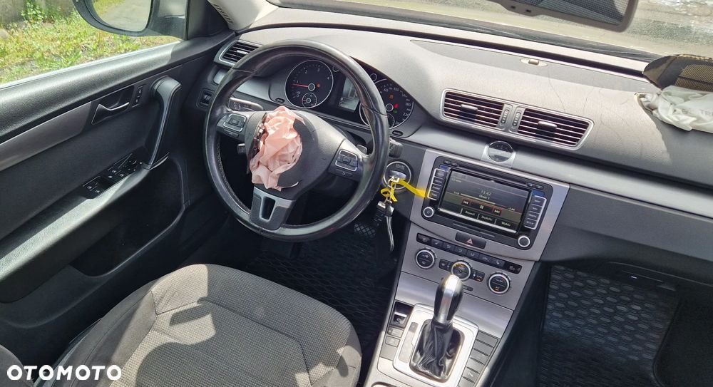 Volkswagen Passat 2.0 TDI Highline DSG - 10