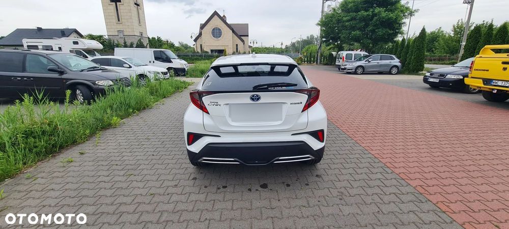 Toyota C-HR - 4