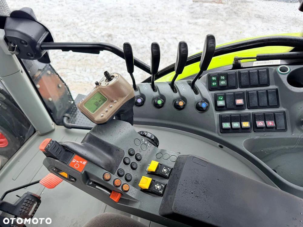Claas ARION 550 CMATIC - 18