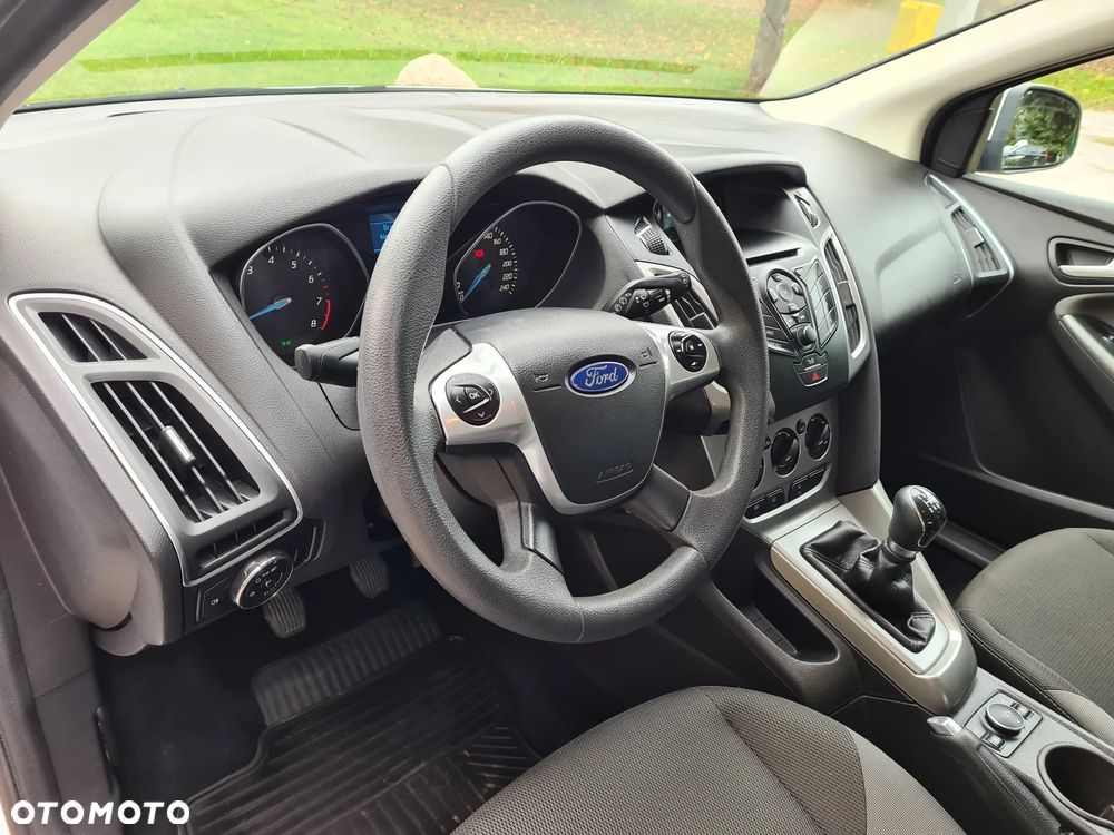 Ford Focus - 13