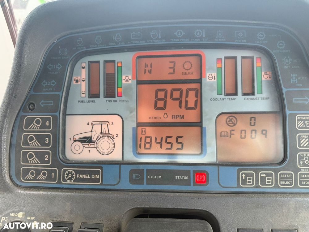 New Holland G240 Tractor - 7