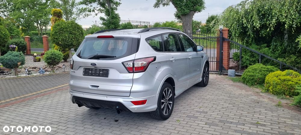 Ford Kuga 1.5 EcoBoost 2x4 ST-Line - 7