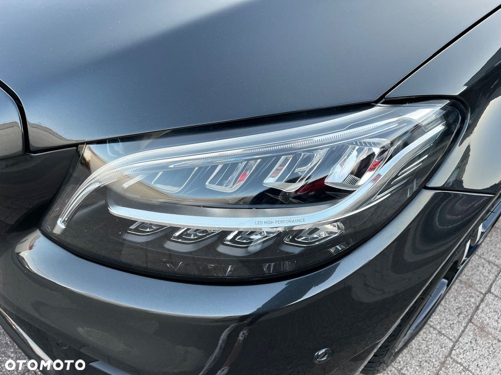 Mercedes-Benz Klasa C 200 4MATIC 9G-TRONIC - 22