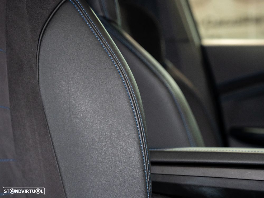 BMW iX2 eDrive20 Pack Desportivo M - 25