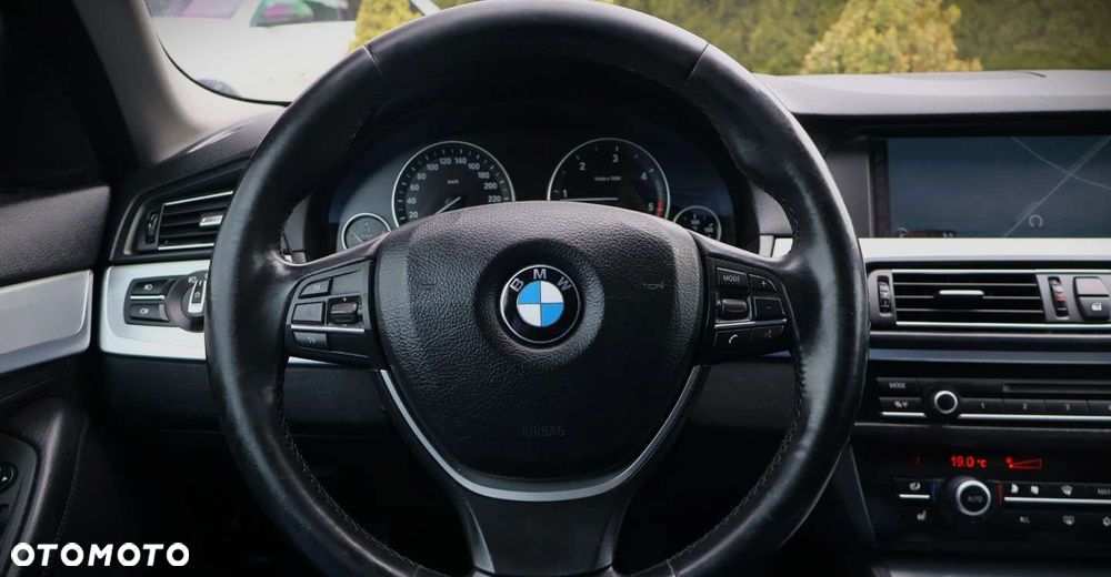 BMW Seria 5 - 24