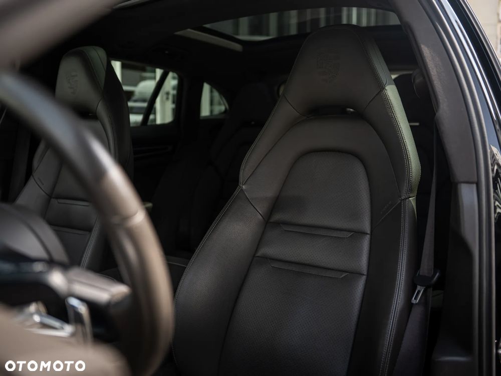 Porsche Panamera 4 Sport Turismo Platinum Edition - 11