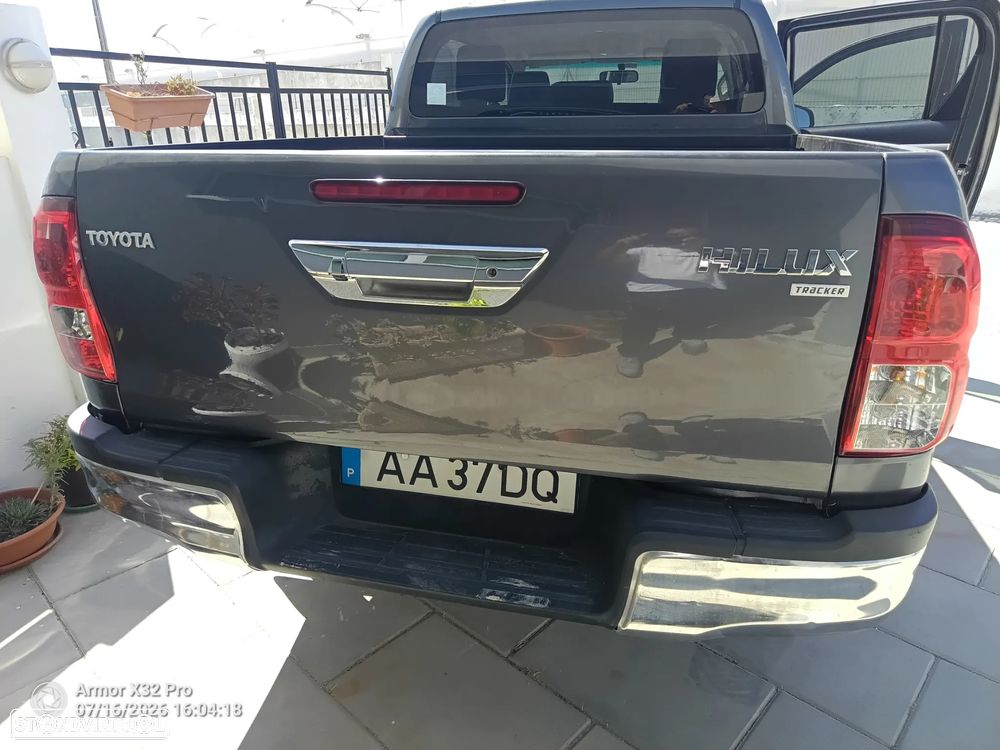 Toyota Hilux 2.4 D-4D 2WD CD Tracker - 11