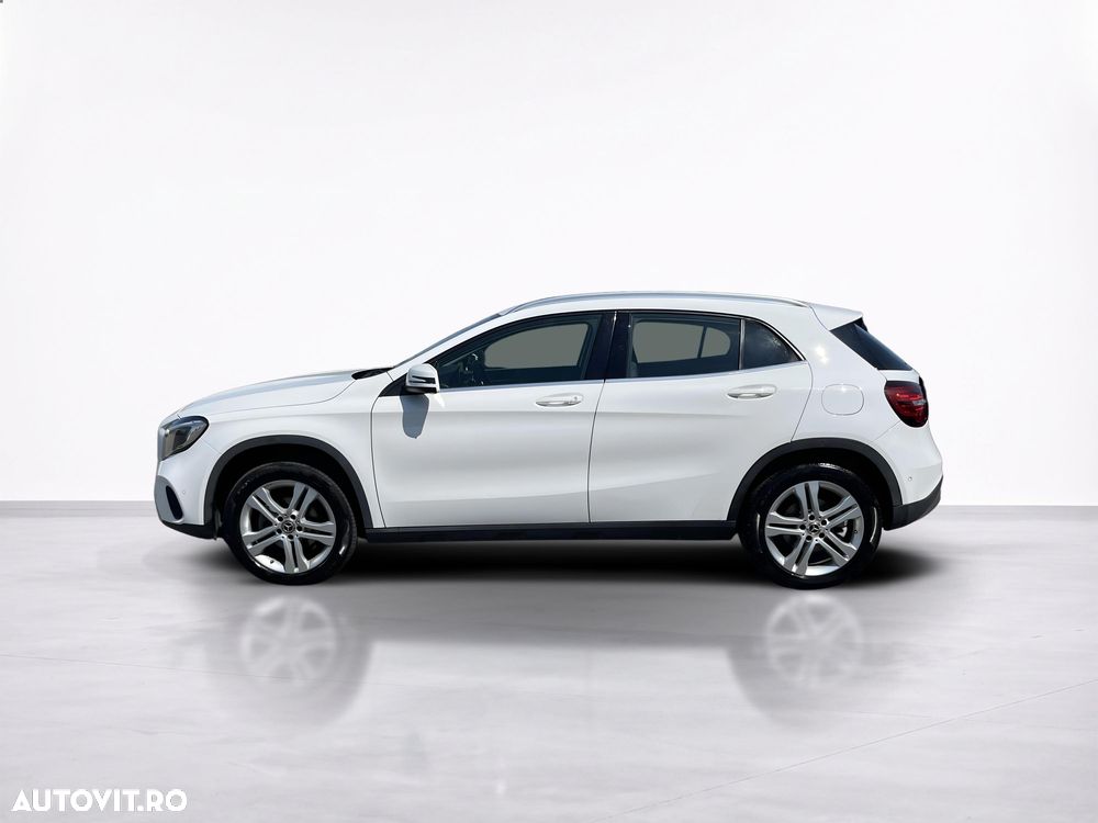Mercedes-Benz GLA 200 d 7G-DCT - 3