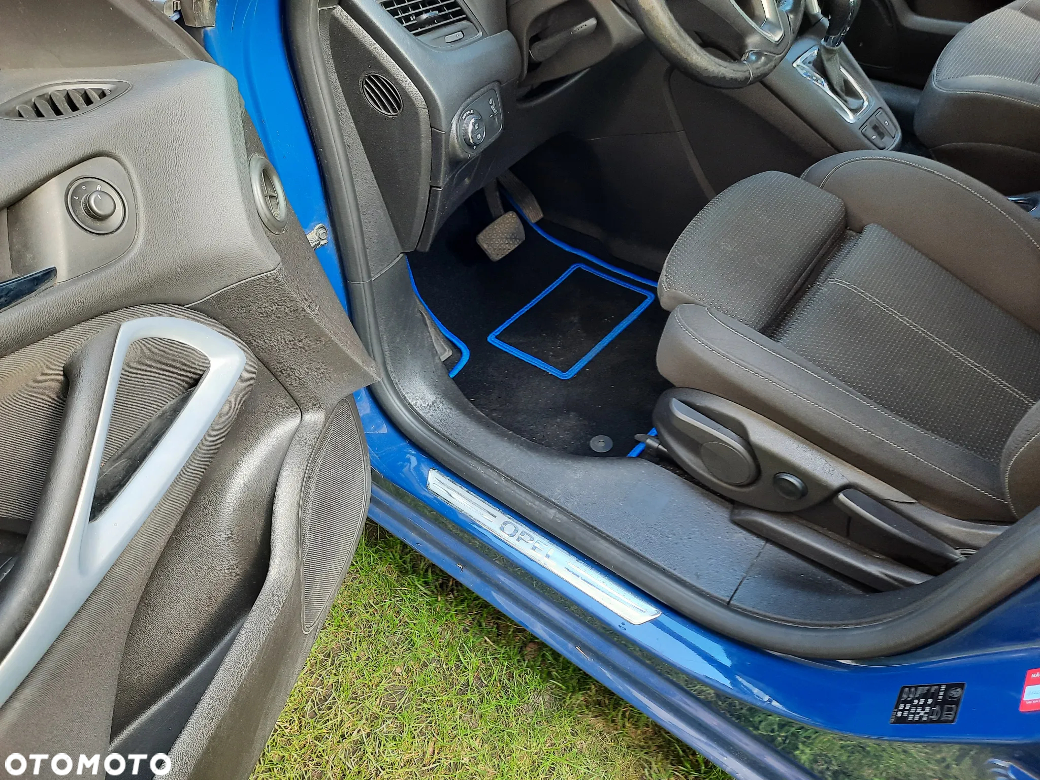 Opel Zafira 2.0 D Automatik 120 Jahre - 13
