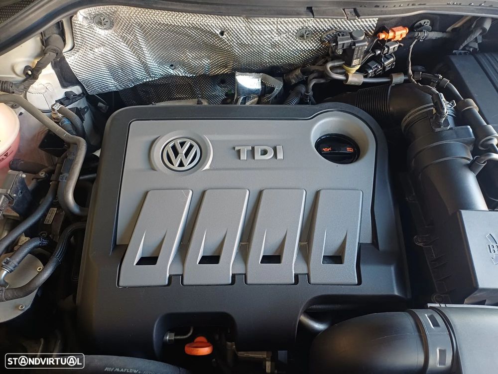 VW Tiguan 2.0 TDI Sport BlueMotion - 13