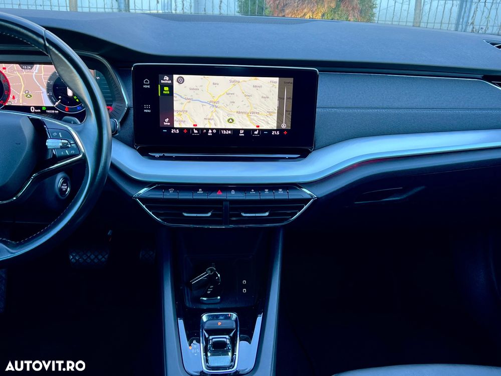 Skoda Octavia Combi 2.0 TDI DSG First Edition - 10