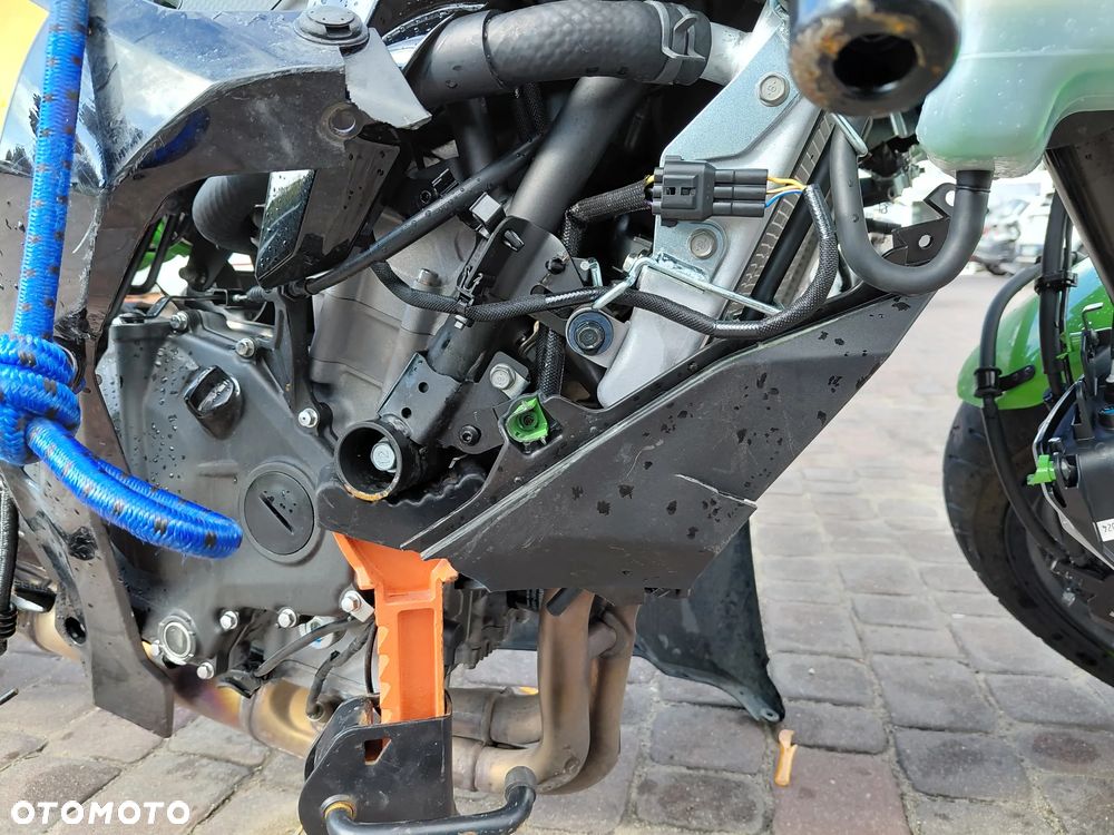 Kawasaki Ninja - 9