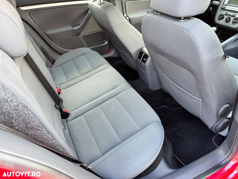 Volkswagen Golf 1.9 TDI 4Motion DPF Comfortline - 6