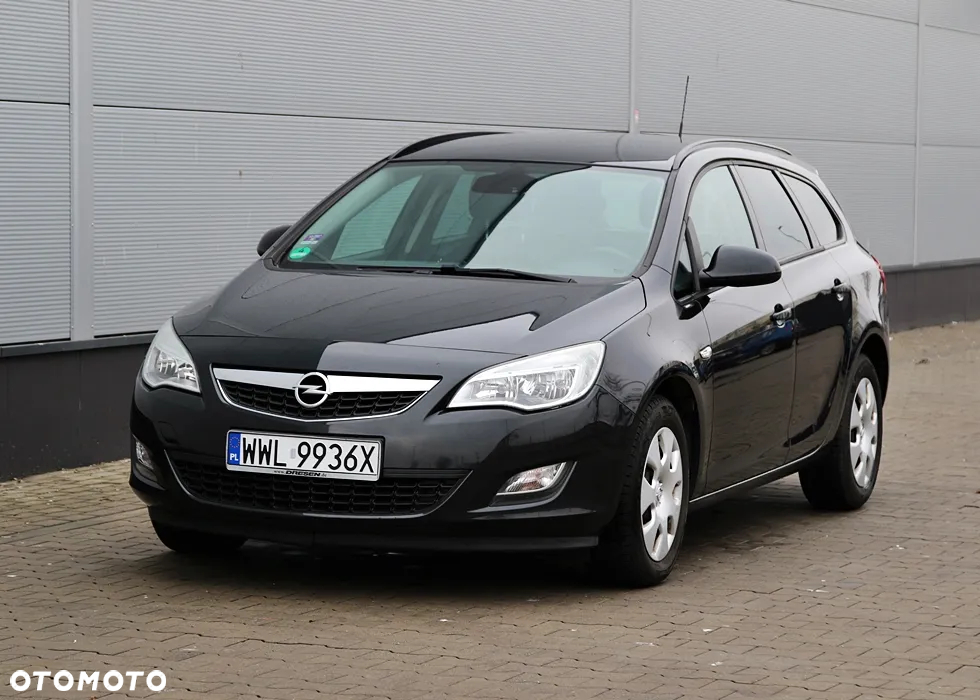 Opel Astra IV 1.4 T Cosmo - 11