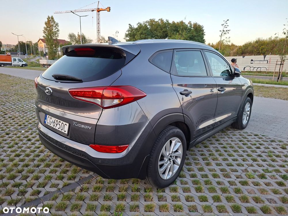 Hyundai Tucson 1.6 GDI BlueDrive Style 2WD - 4