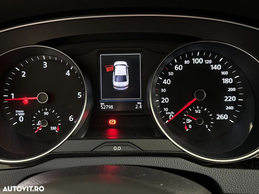 Volkswagen Passat 2.0 TDI DSG Highline - 11