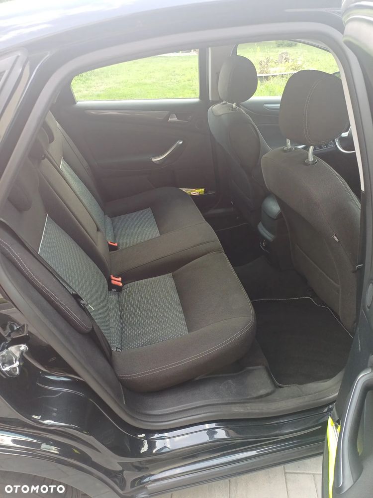 Ford Mondeo - 2