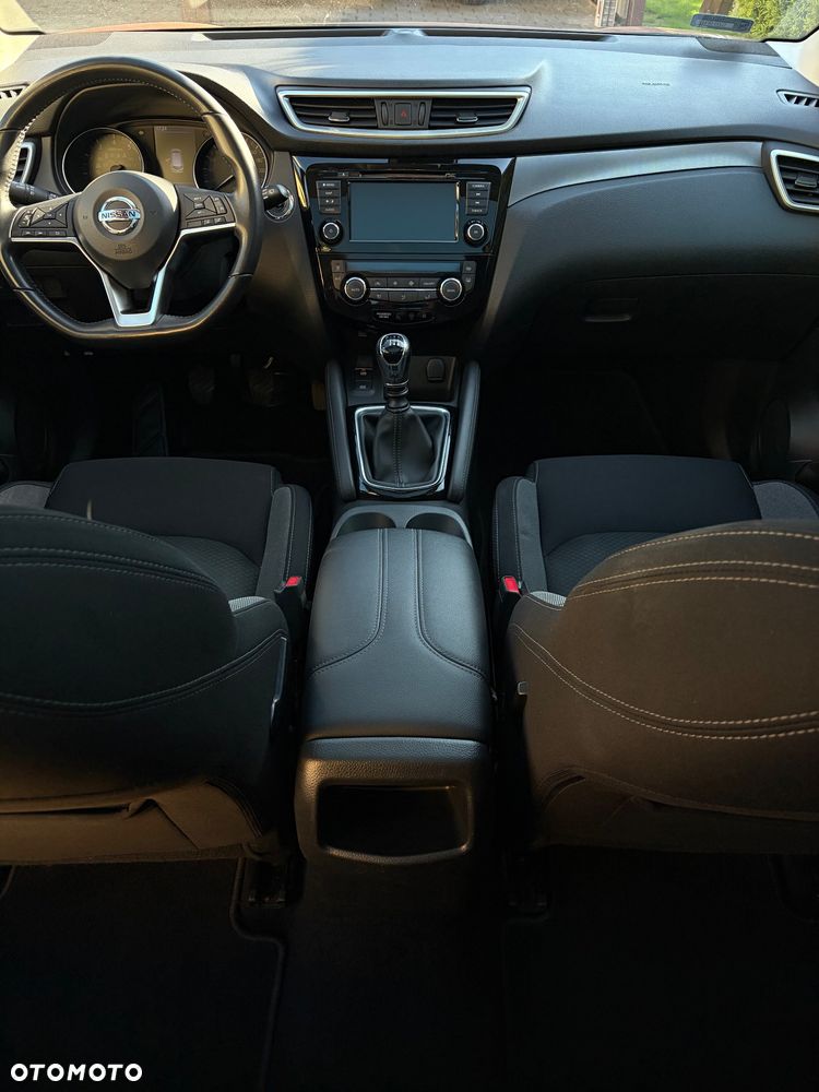 Nissan Qashqai 1.3 DIG-T N-Connecta - 8