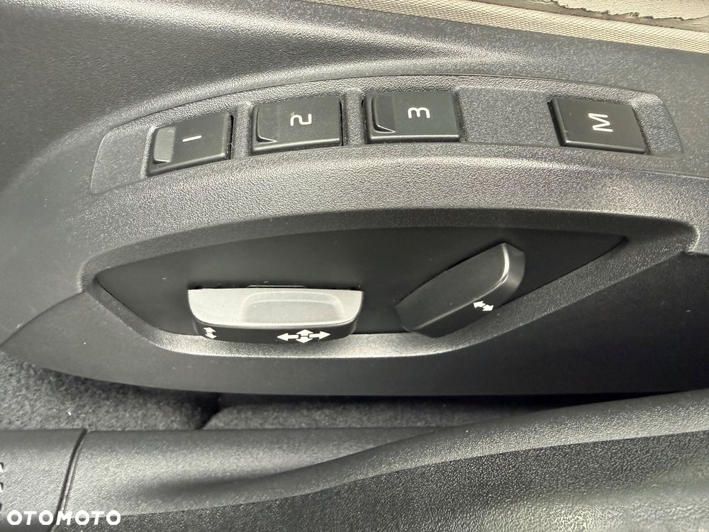Volvo V50 - 14