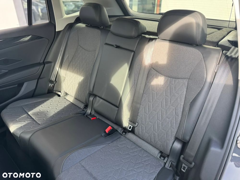 Volkswagen Tiguan - 25