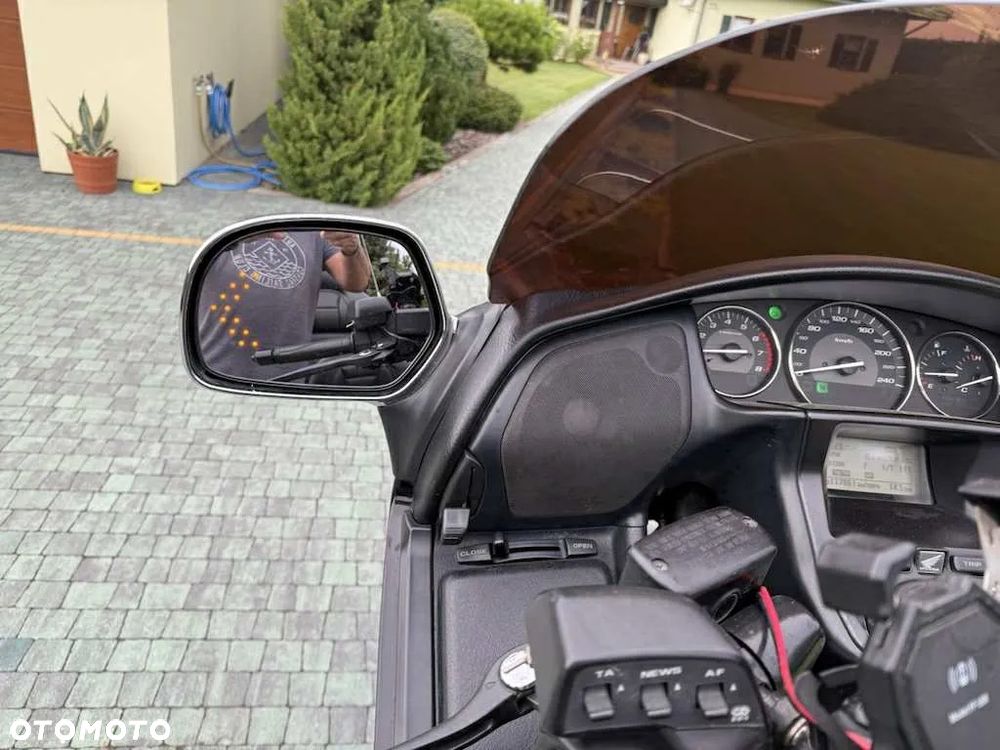Honda GL - 4