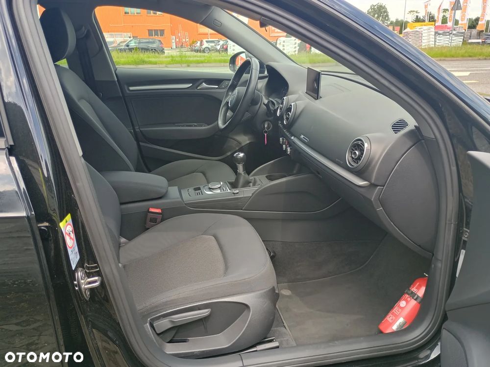 Audi A3 Sportback 30 TFSI - 7