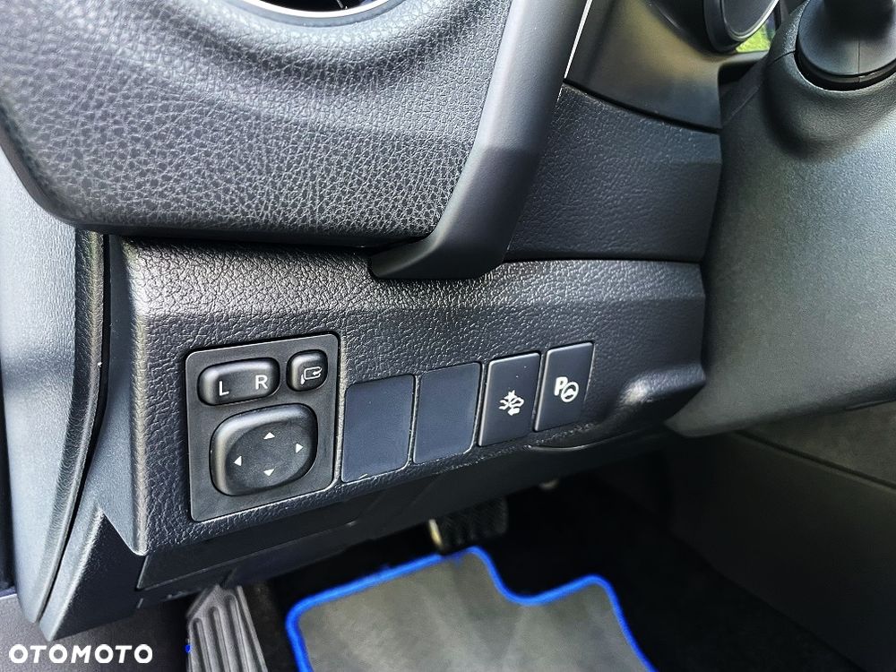 Toyota Auris 1.8 HSD Prestige NAVI - 23