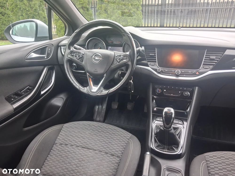 Opel Astra - 9