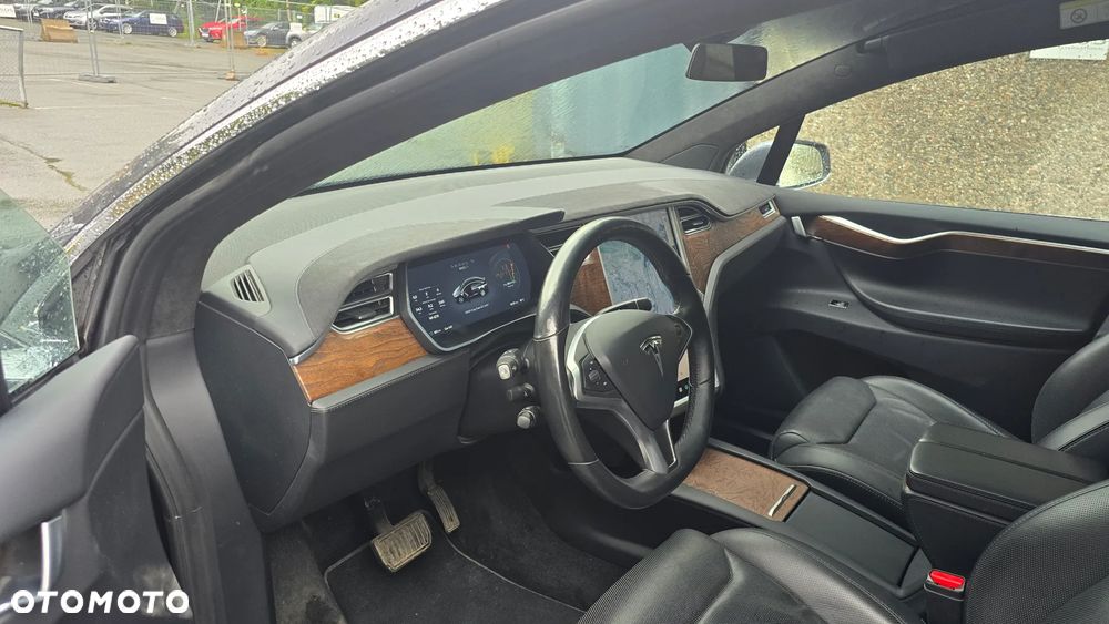 Tesla Model X Long Range Plus - 9