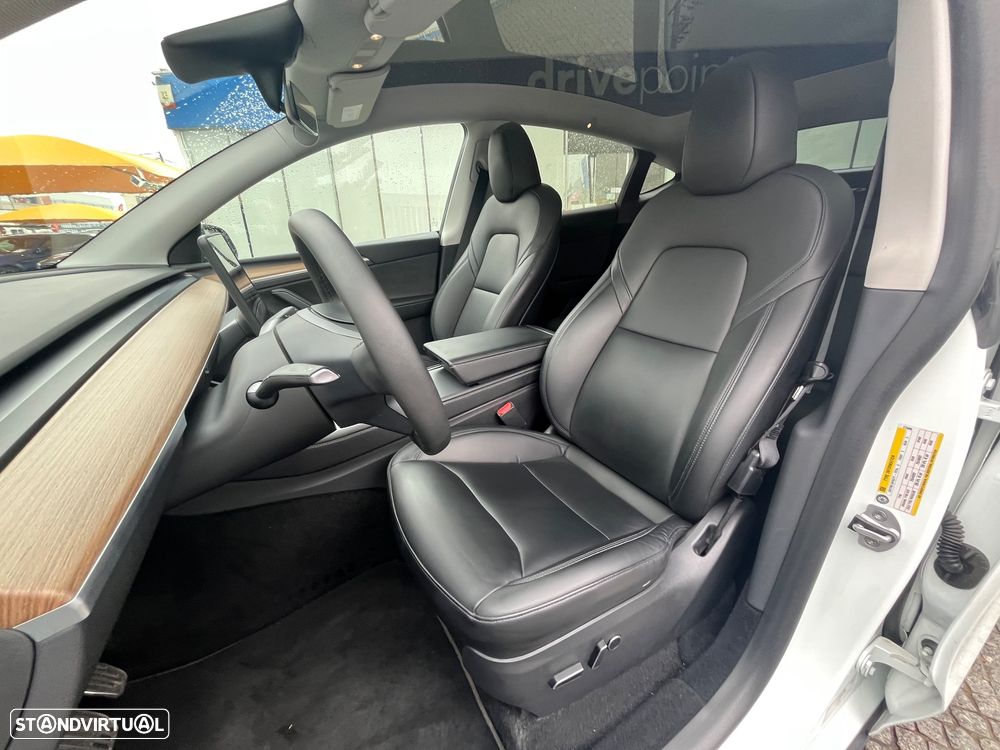 Tesla Model Y Standard - 23